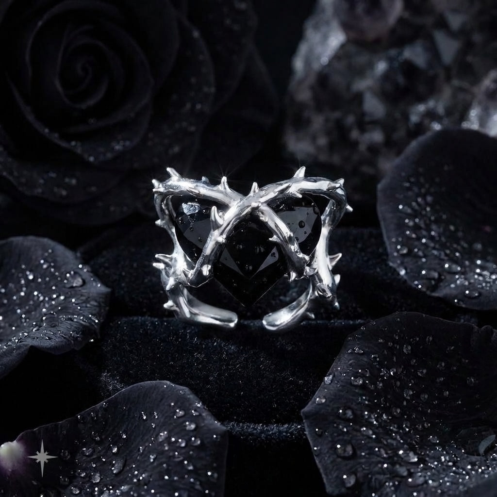 Thorn Heart Ring (Unisize-Adjustable)